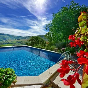 https://villa-luna-motovun.in-istria.net