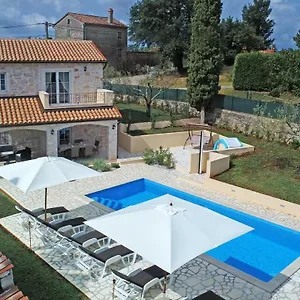 https://villa-emilia-vizinada.in-istria.net